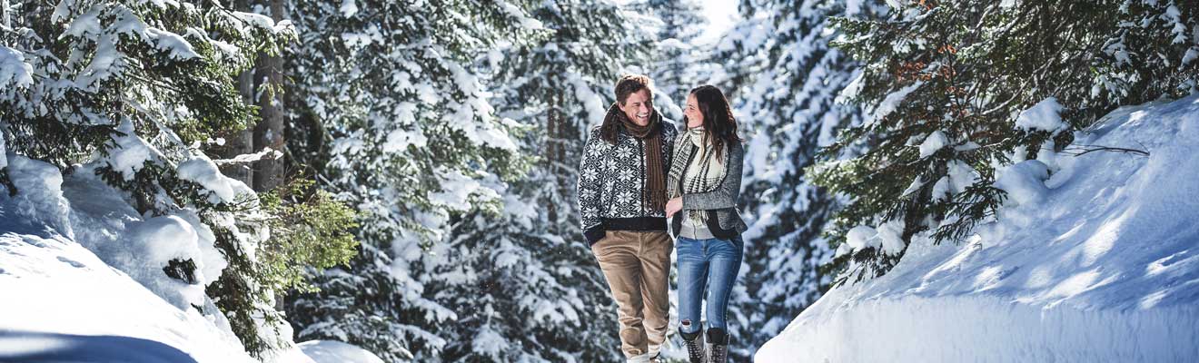 romantischer Winterspaziergang durch Seefeld in Tirol